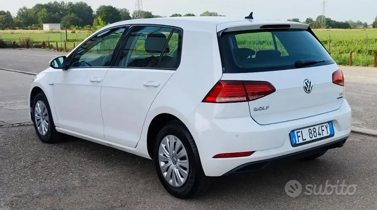 Usata VW Golf VII Trendline 110 CV (80 kW) 2017 Bianco Berlina