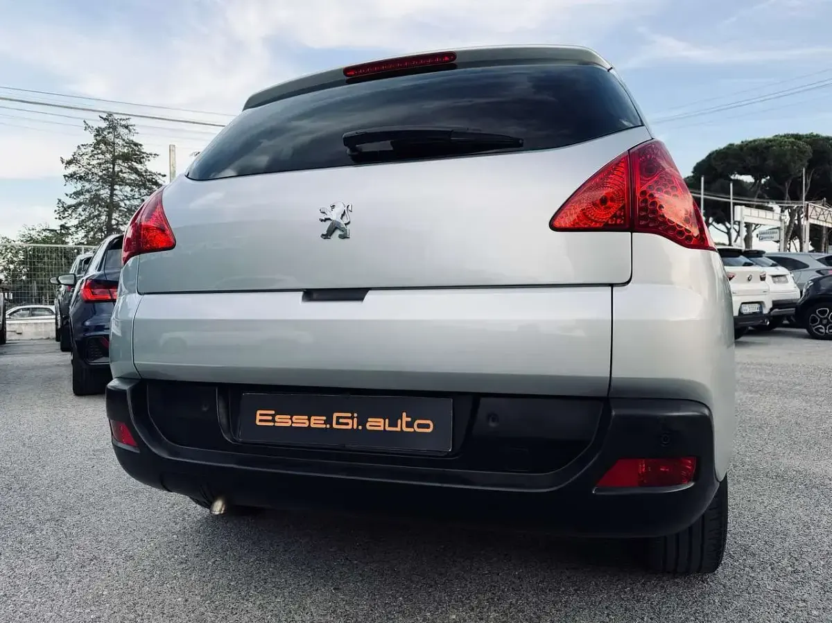 Usata Peugeot 3008 Allure 111 CV (81 kW) 2010 Argento Station wagon