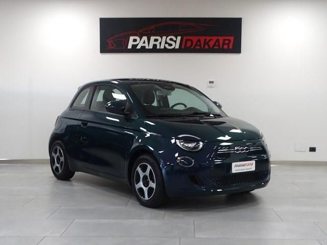 Usata Fiat 500e Action 69 kW (95 CV) 2022 Blu Utilitaria