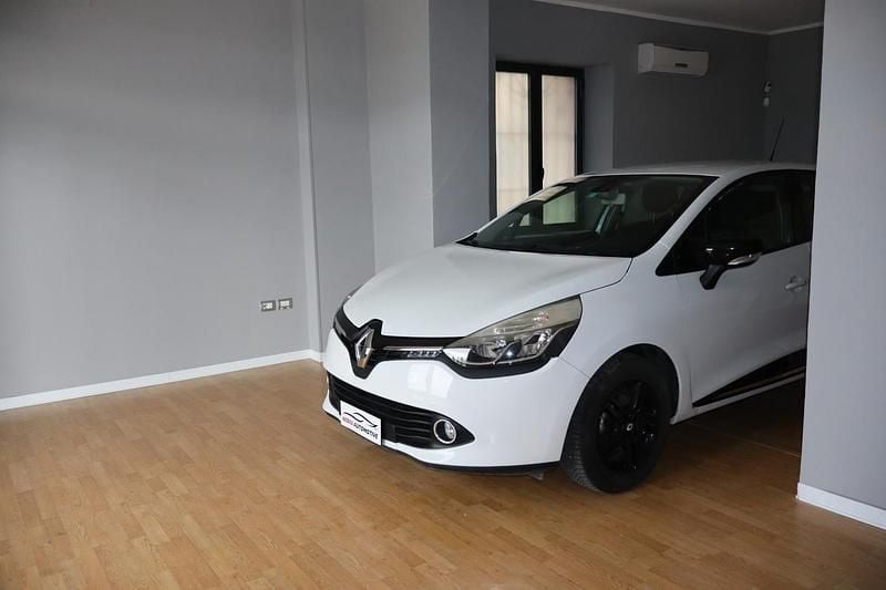 Usata Renault Clio IV 72 CV (52 kW) 2015 Bianco Berlina