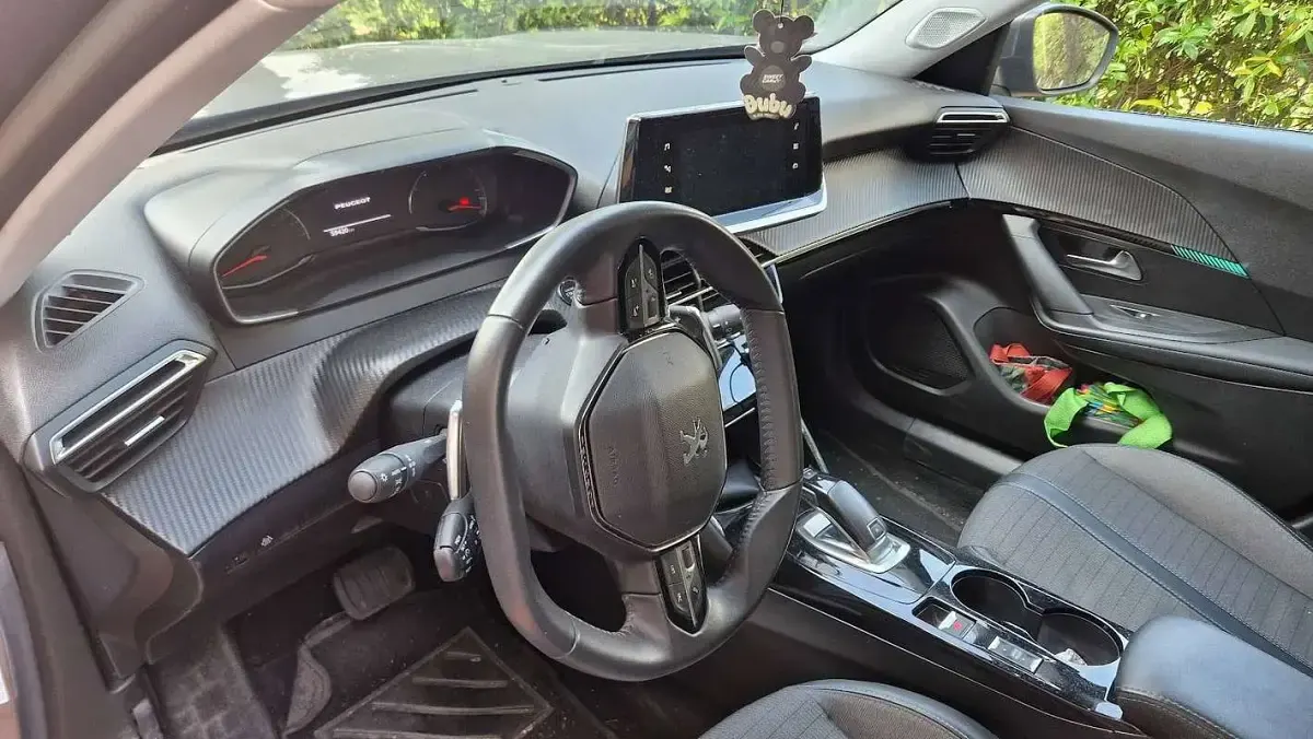 Usata Peugeot 2008 GT 131 CV (96 kW) 2021 Grigio SUV