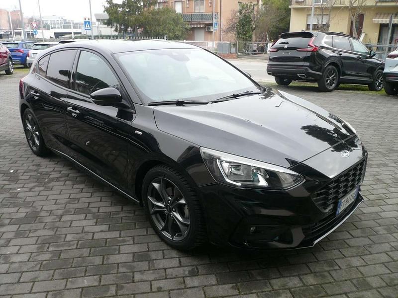 Usata Ford Focus ST-Line 125 CV (91 kW) 2019 Nero Berlina