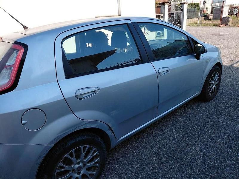 Usata Fiat Grande Punto 65 CV (47 kW) 2011 Utilitaria
