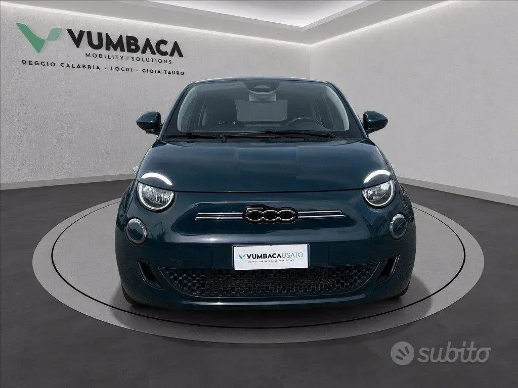 Usata Fiat 500e Icon 86 kW (118 CV) 2022 Verde Berlina