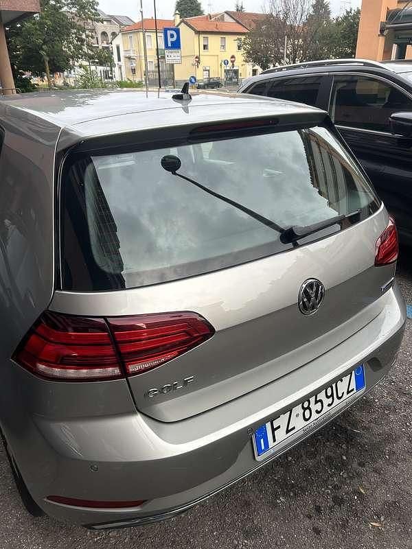 Usata VW Golf VII Business 131 CV (96 kW) 2019 Berlina