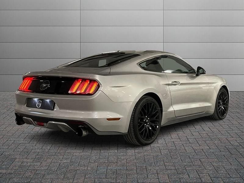 Usata Ford Mustang Fastback 317 CV (233 kW) 2018 Argento Coupé