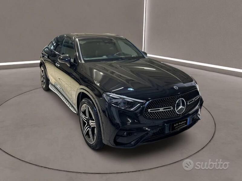 Nero Usata 2023 Mercedes GLC300 Coupé | 74.900 € (Cara) - Immagine 1/4