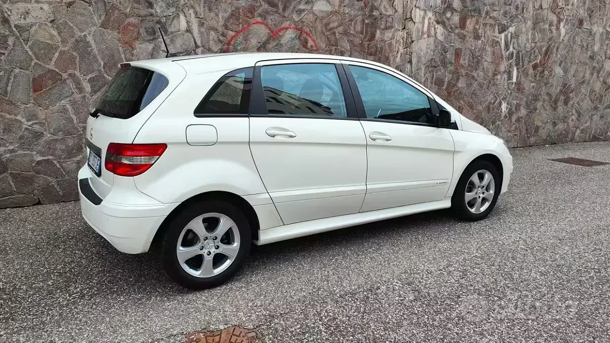 Usata Mercedes B180 Executive 116 CV (85 kW) 2009 Bianco Monovolume