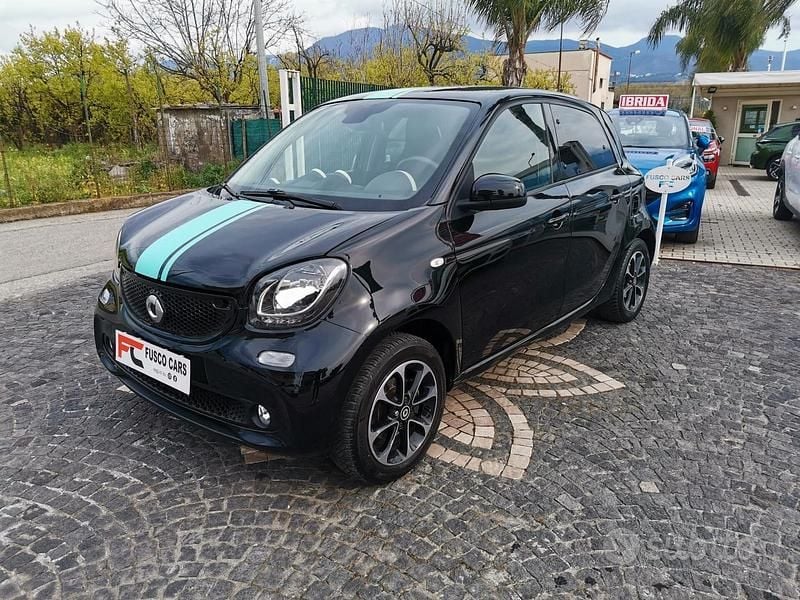 Usata Smart ForFour Prime 71 CV (52 kW) 2018 Nero Utilitaria