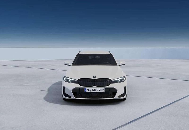 Nuova BMW 330 M Sport 286 CV (210 kW) 2025 Alpin white Station wagon
