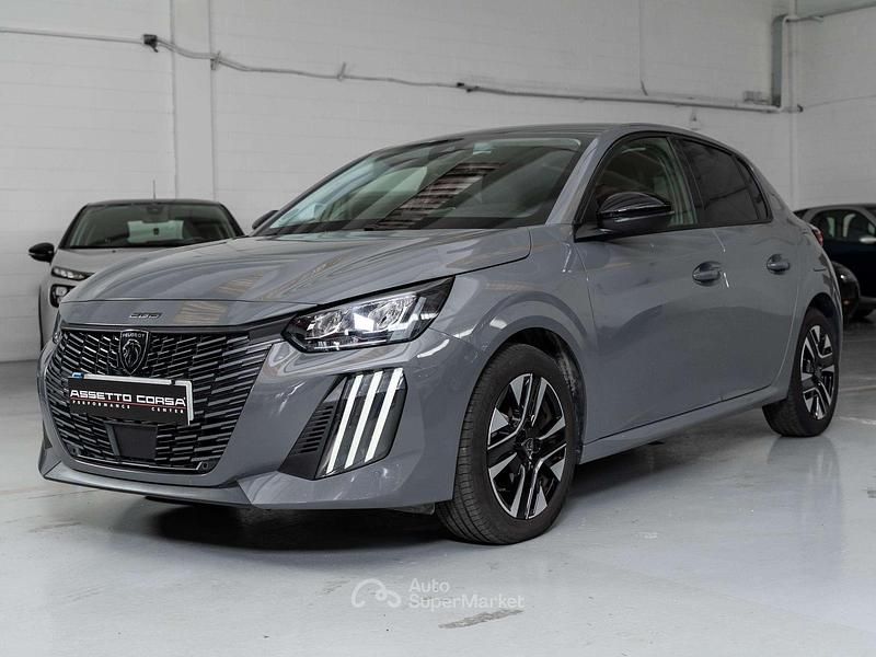 Usata Peugeot 208 Allure 101 CV (74 kW) 2024 Grigio Utilitaria