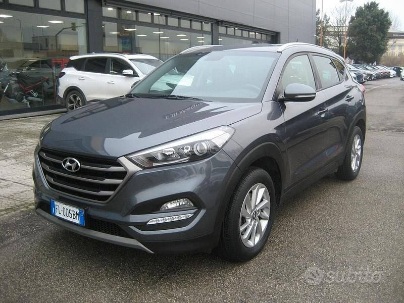 Usata Hyundai Tucson Comfort 116 CV (85 kW) 2017 Grigio SUV