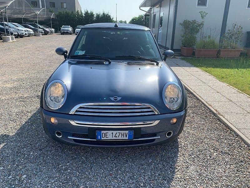 Usata Mini Cooper Cabriolet 116 CV (85 kW) 2006 Blu Cabrio