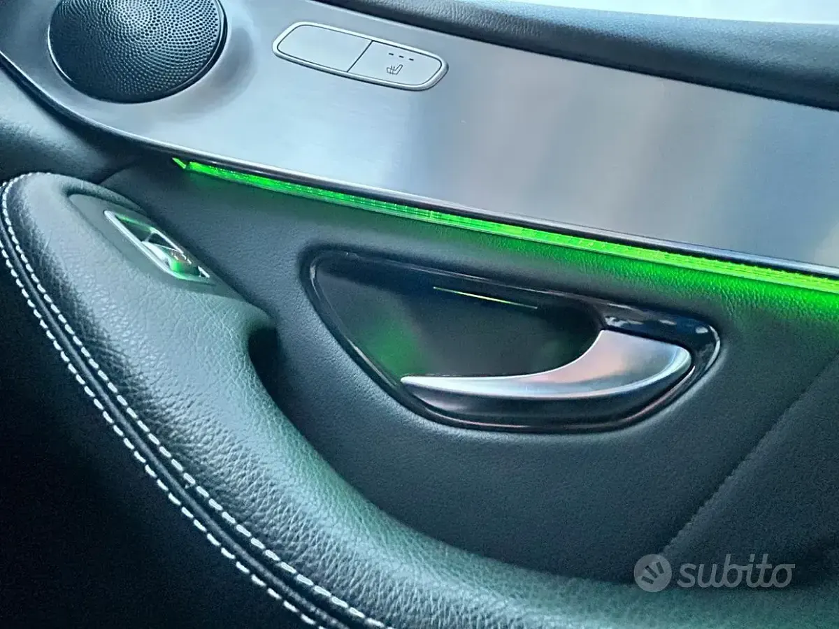 Usata Mercedes GLC220 Premium 194 CV (142 kW) 2019 Grigio SUV