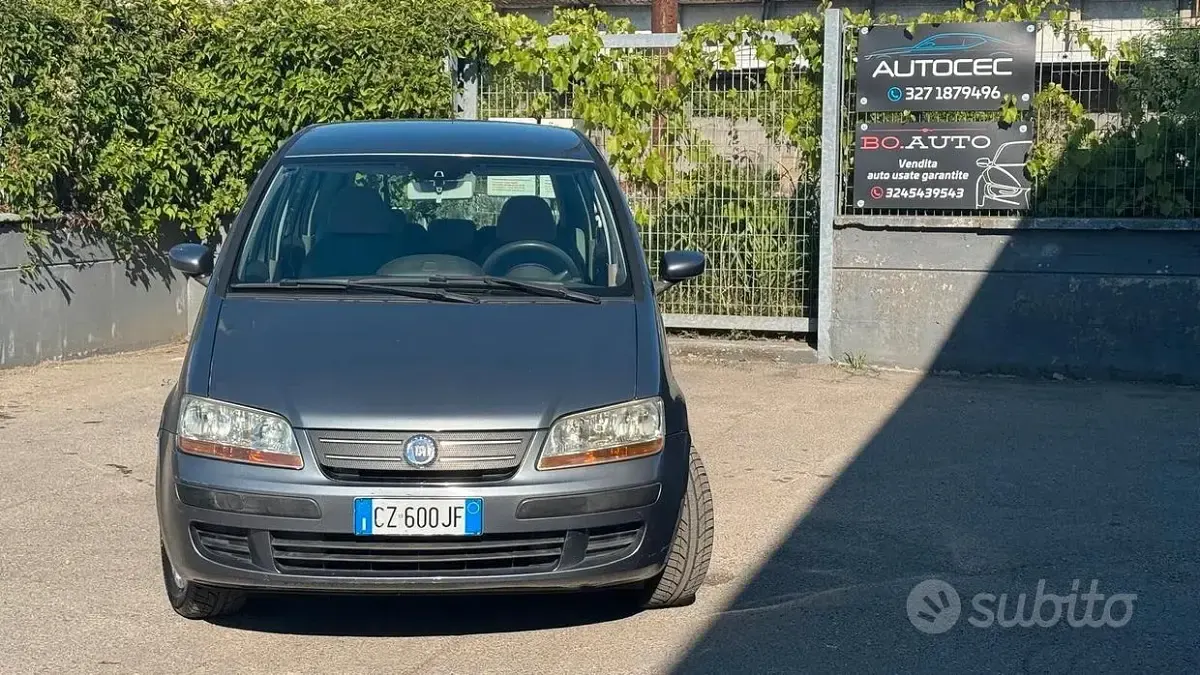 Usata Fiat Idea Dynamic 95 CV (69 kW) 2006 Grigio Monovolume