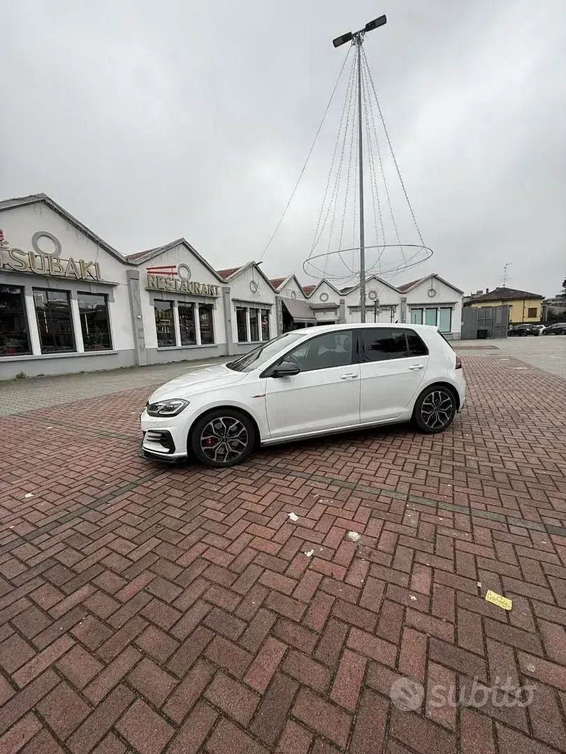 Usata VW Golf VIII GTI 245 CV (180 kW) 2020 Bianco Berlina