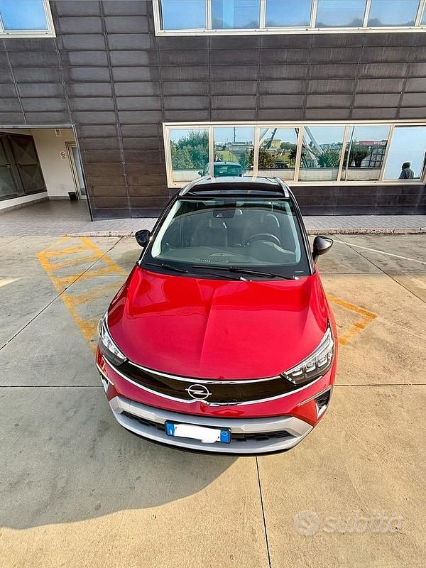 Usata Opel Crossland GS Line 131 CV (96 kW) 2021 Rosso SUV
