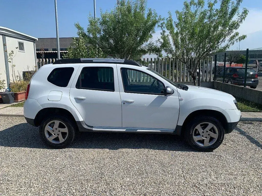 Usata Dacia Duster Lauréate 107 CV (78 kW) 2013 Bianco SUV