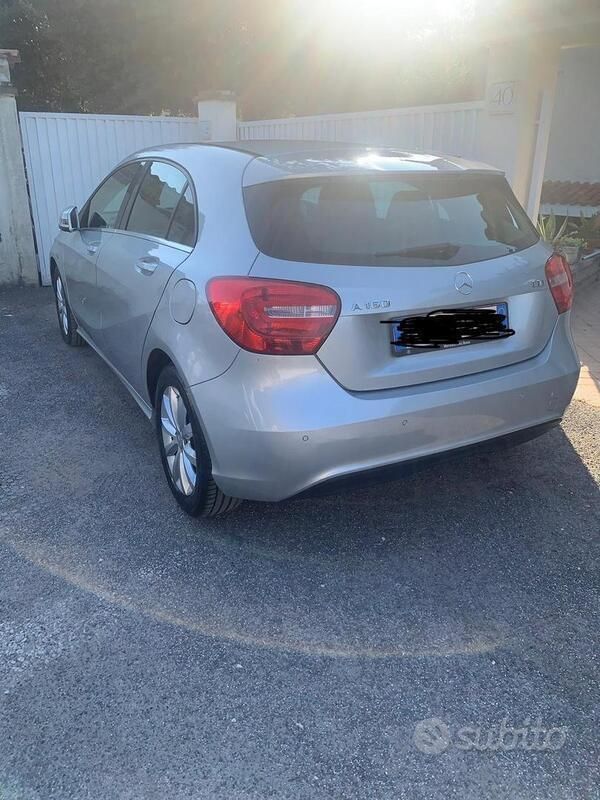 Usata Mercedes A160 Executive 90 CV (66 kW) 2014 Grigio Berlina