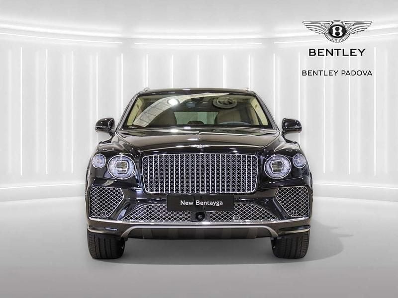 Nuova Bentley Bentayga 549 CV (403 kW) 2025 Onyx metallizzato SUV
