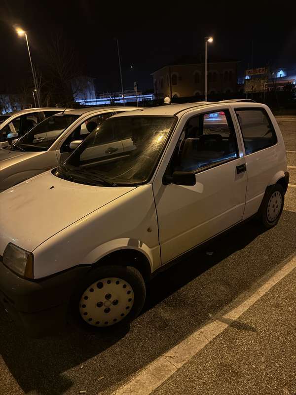 Usato 1997 Fiat Cinquecento 0.9 Benzin 39 CV (1.200 €)