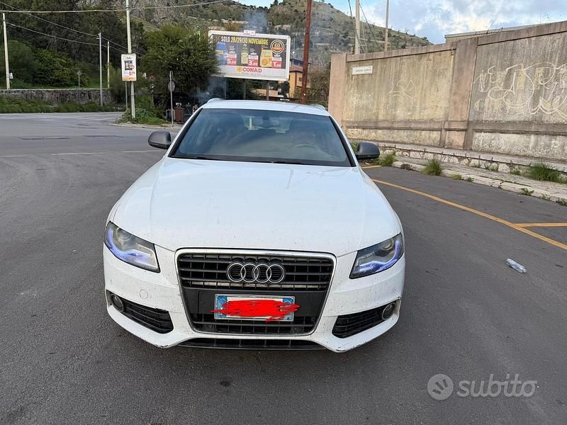 Bianco Usata 2010 Audi A4 S-Line Station wagon | 6500 € - Immagine 1/4