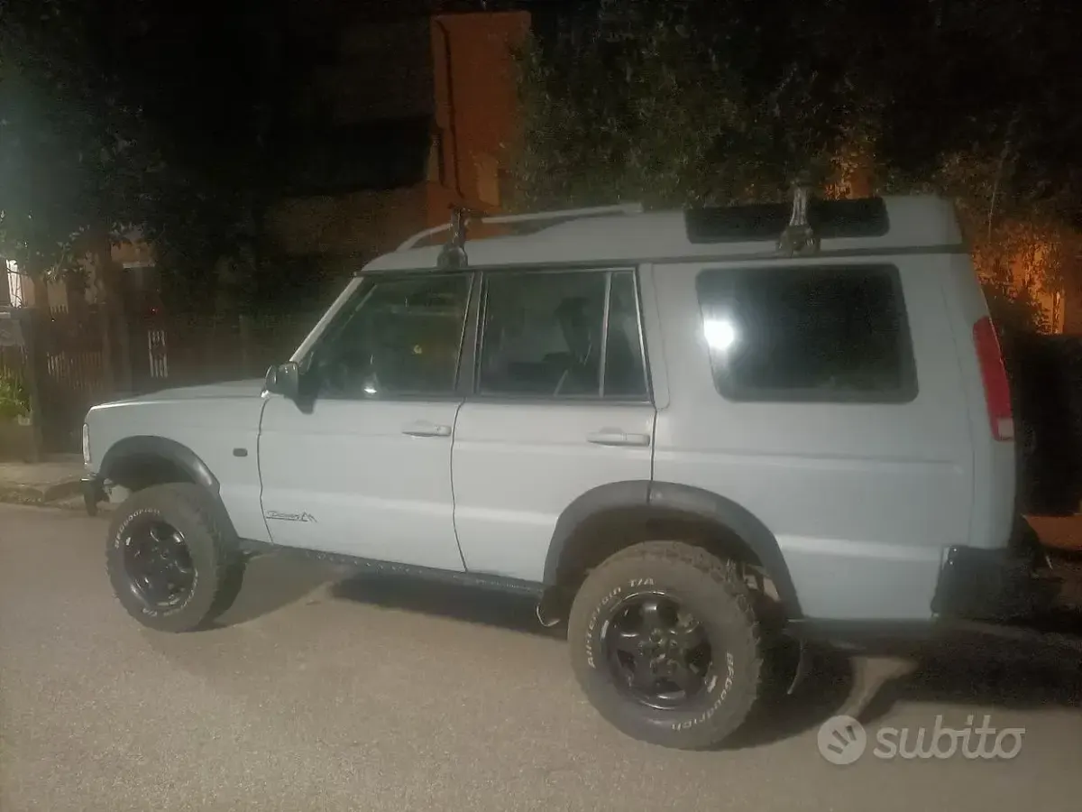 Usata Land Rover Discovery 138 CV (101 kW) 2002 Grigio SUV