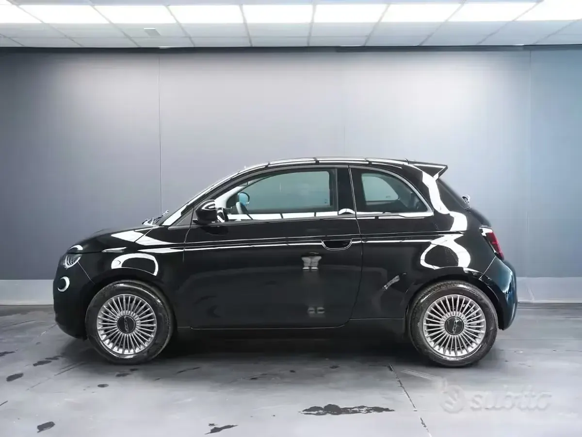 Nuova Fiat 500 65 CV (47 kW) 2026 Nero Utilitaria
