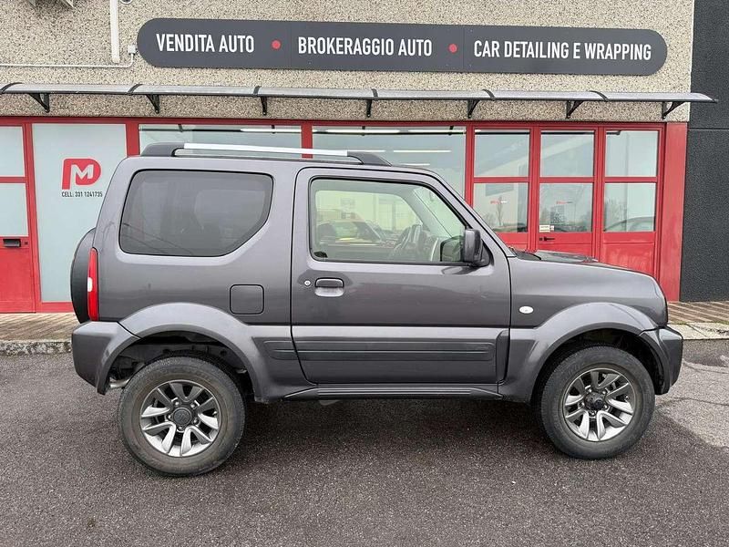 Usata Suzuki Jimny 86 CV (63 kW) 2017 Grigio SUV