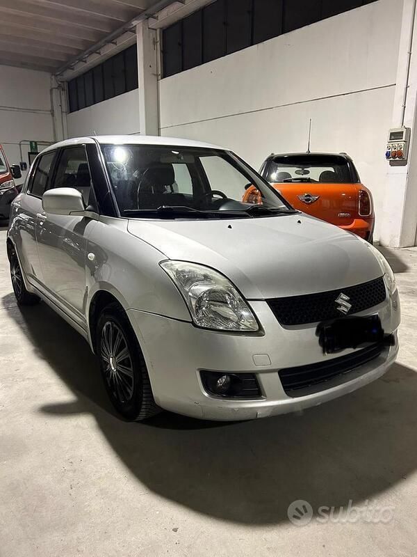 Usata 2007 Suzuki Swift Due volumi | 2500 € (Molto cara) - Immagine 1/4