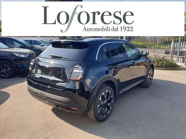 Nuova Fiat 600 La Prima 101 CV (74 kW) 2026 Nero metallizzato SUV