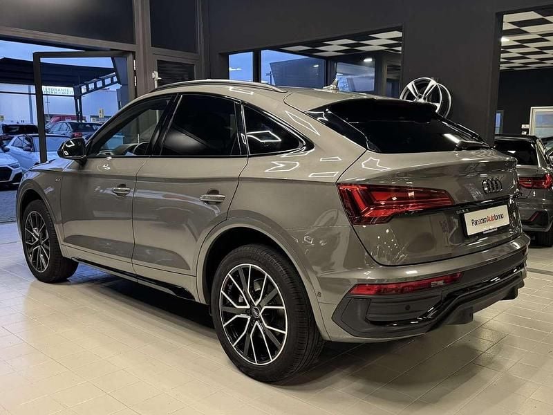 Usata Audi Q5 Ambiente 204 CV (150 kW) 2025 Grigio chronos SUV
