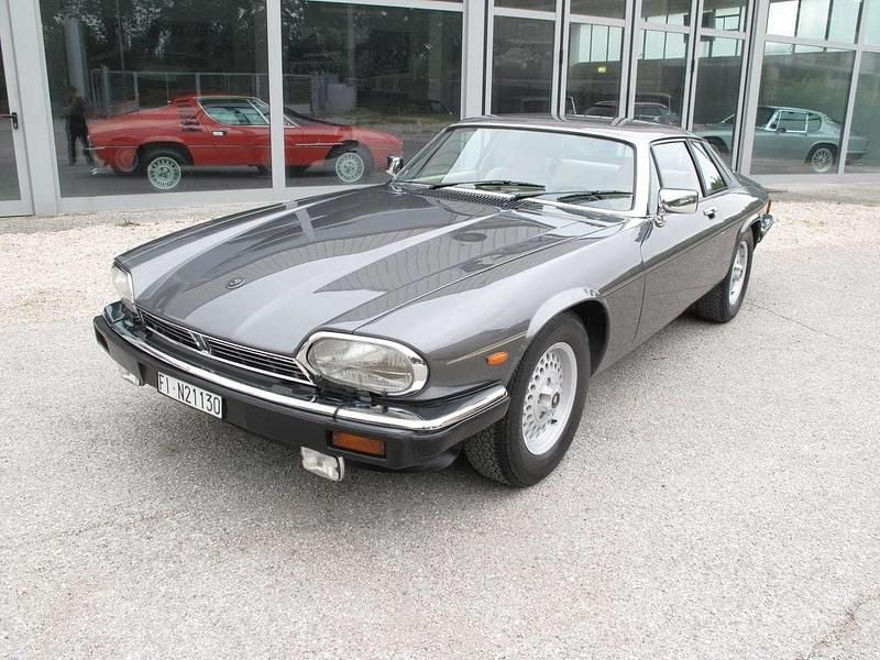 Usata Jaguar XJS 224 CV (164 kW) 1987 Grigio Coupé
