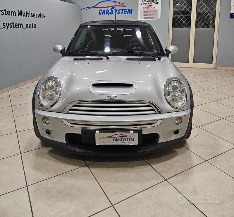 Usata Mini Cooper S Cabriolet 170 CV (125 kW) 2006 Argento Cabrio