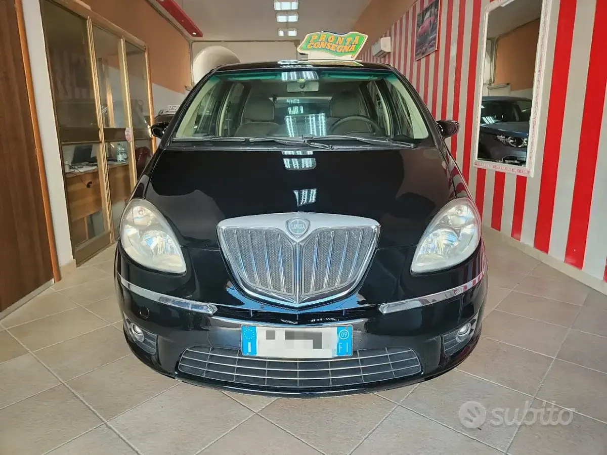 Usata Lancia Musa 77 CV (56 kW) 2009 Nero Monovolume