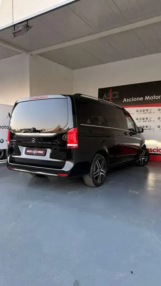 Usata Mercedes V250 Business 190 CV (139 kW) 2022 Nero Monovolume
