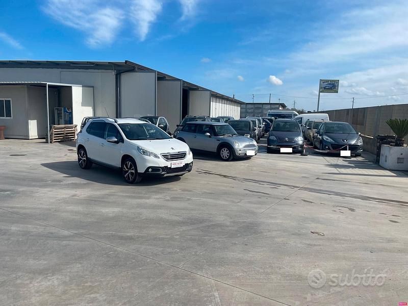 Usata Peugeot 2008 Allure 92 CV (67 kW) 2014 Bianco SUV