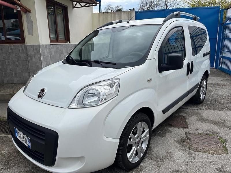Usata Fiat Qubo Trekking 75 CV (55 kW) 2011 Bianco Monovolume