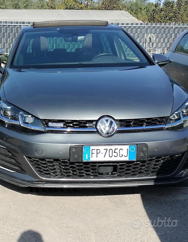 Grigio Usata 2018 VW Golf GTE Coupé | 18.000 € - Immagine 1/1