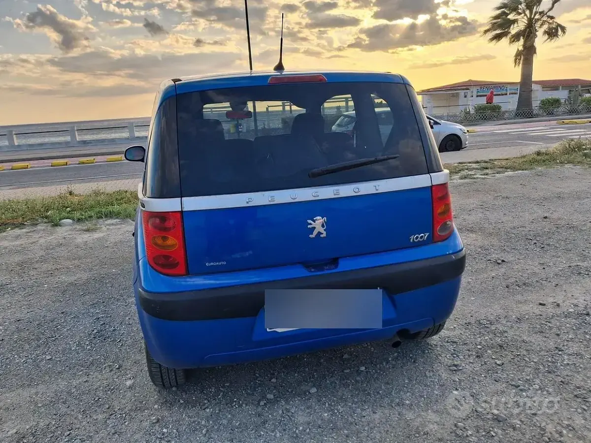 Usata Peugeot 1007 68 CV (50 kW) 2006 Blu Monovolume