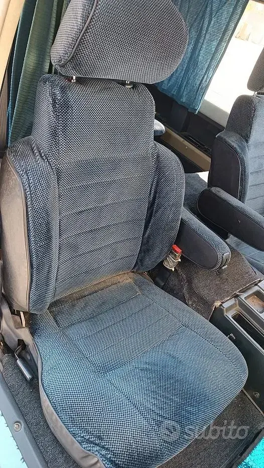 Usata Toyota HiAce 1986 Bluazzurro Monovolume