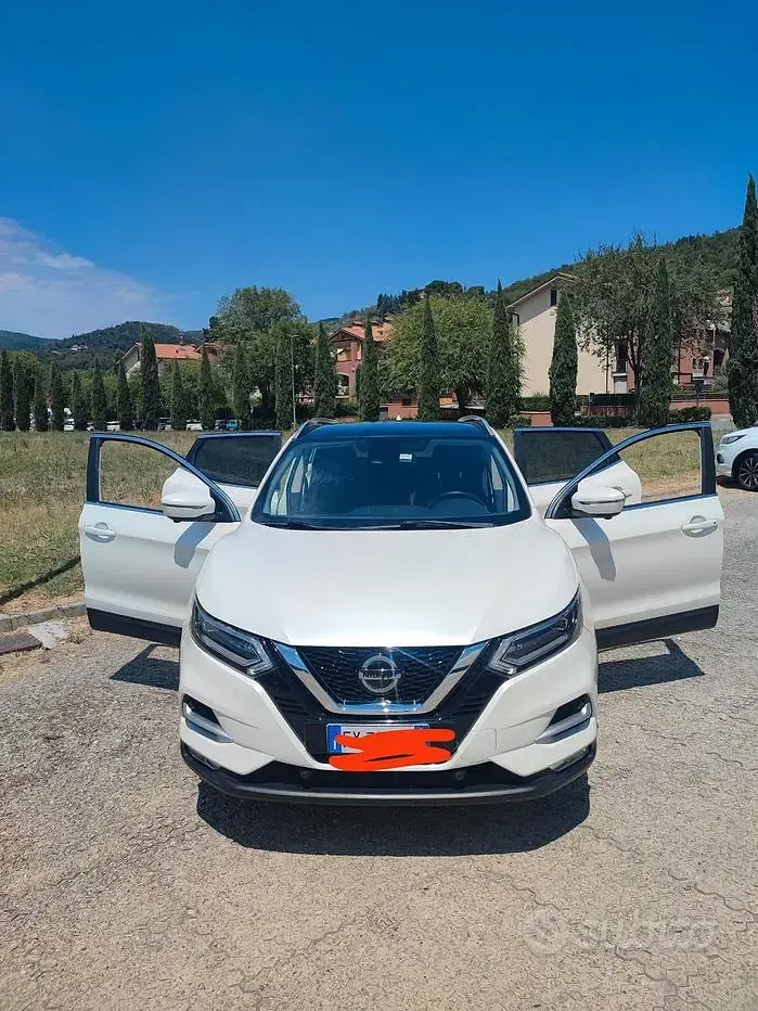Usata Nissan Qashqai N-Connecta 116 CV (85 kW) 2019 Bianco SUV