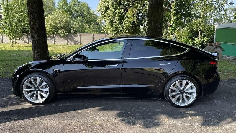 Usata Tesla Model 3 Performance 155 kW (211 CV) 2019 Nero Berlina
