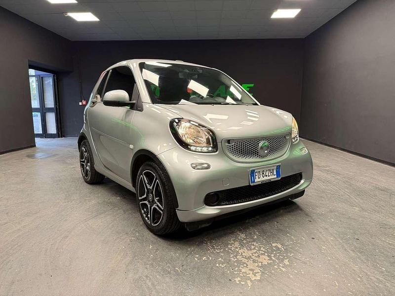 Argento Usata 2016 Smart ForTwo Cabrio Passion Cabrio | 11.990 € (Buon prezzo) - Immagine 1/4