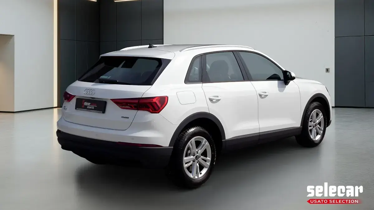 Usata Audi Q3 Ambiente 245 CV (180 kW) 2022 Bianco SUV