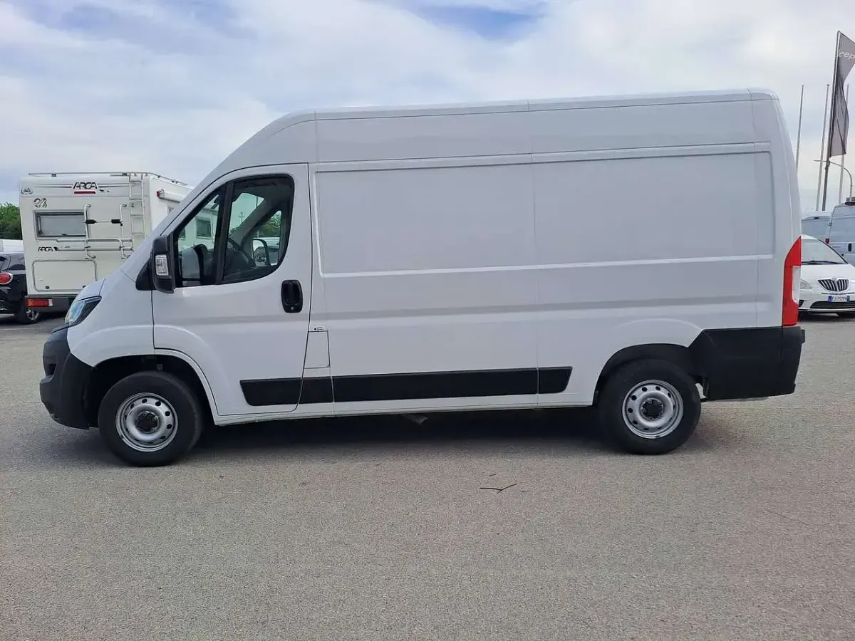 Usata Fiat Ducato 140 CV (102 kW) 2023 Bianco Furgone