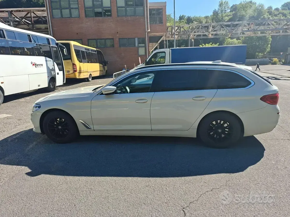 Usata BMW 520 Sport Line 190 CV (139 kW) 2017 Bianco Station wagon