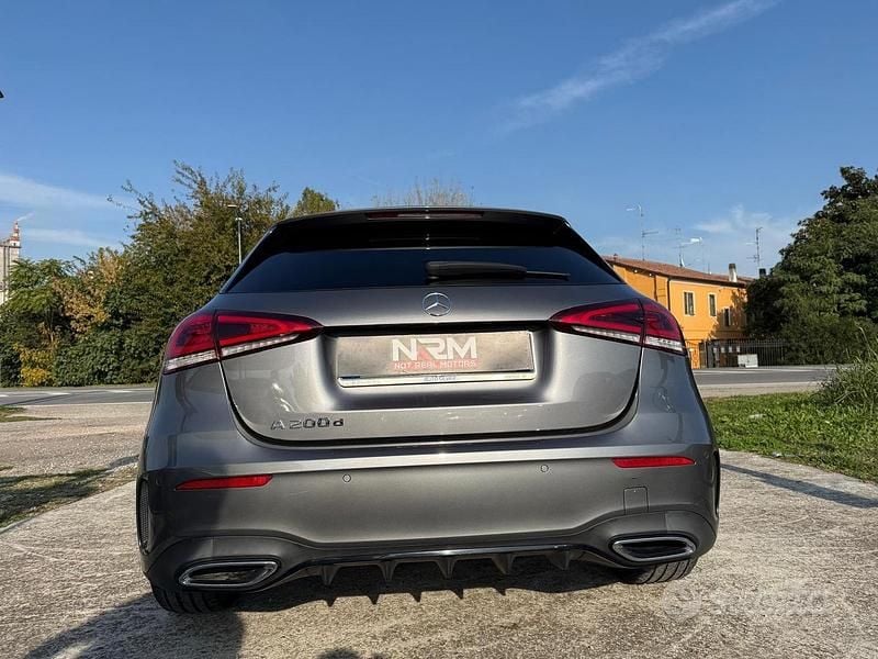 Usata Mercedes A200 Premium 150 CV (110 kW) 2019 Grigio Berlina