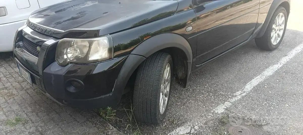 Usata Land Rover Freelander 129 CV (94 kW) 2005 Nero SUV