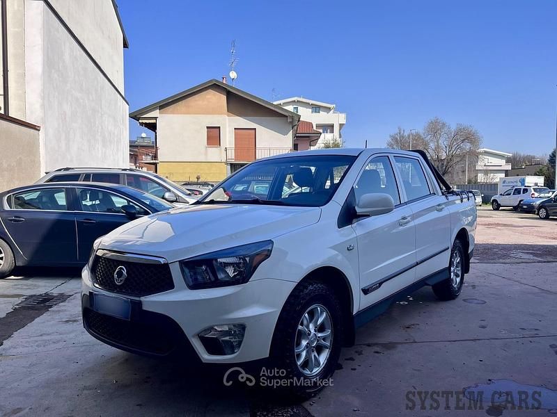 Bianco Usata 2016 Ssangyong (KGM) Actyon SUV | 8400 € (Cara) - Immagine 1/4